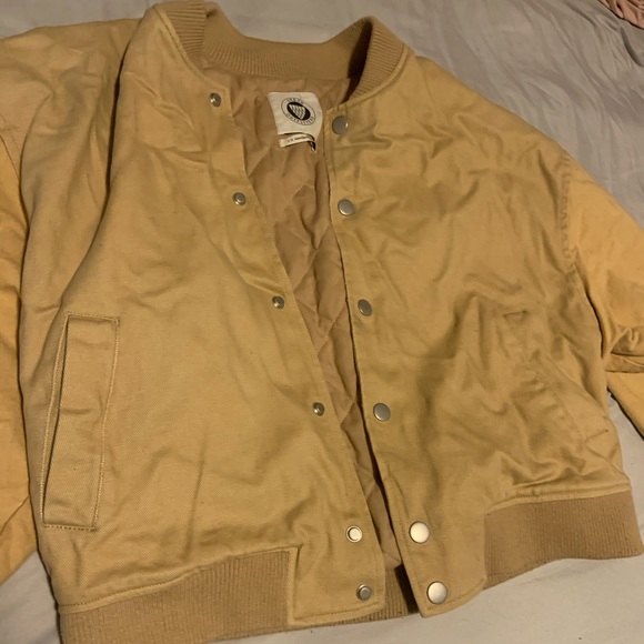 Women’s Insulated Cute Jacket - Picture 3 of 5